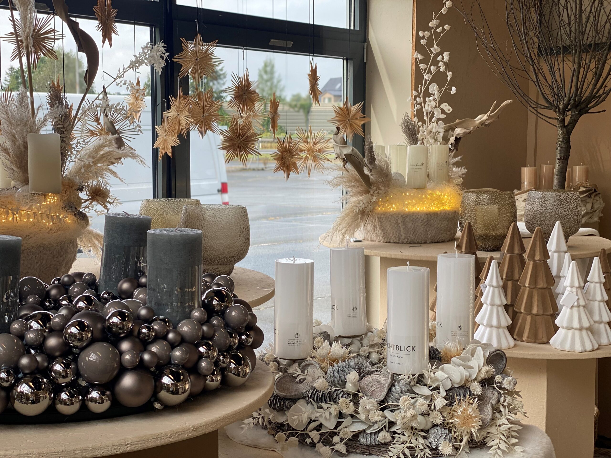 Vosteen • Floristenbedarf • Retour sur notre salon interne Creativ : Un week-end plein de tendances, de rencontres et de surprises 4 Vosteen • Floristenbedarf • 2024 09 CHM September 03 scaled